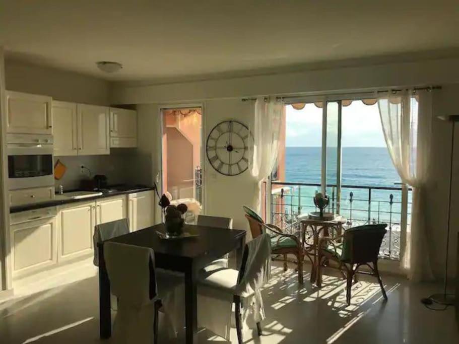 Victoria Bilocale Centro Citta E Vista Mare Daire Menton Dış mekan fotoğraf