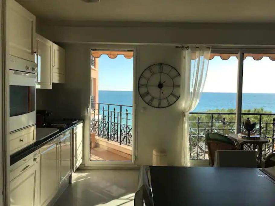 Victoria Bilocale Centro Citta E Vista Mare Daire Menton Dış mekan fotoğraf